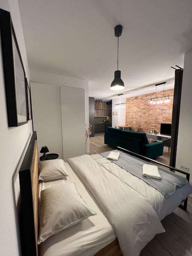 Apartament Warszawa Kolejowa Hub Expo Buitenkant foto